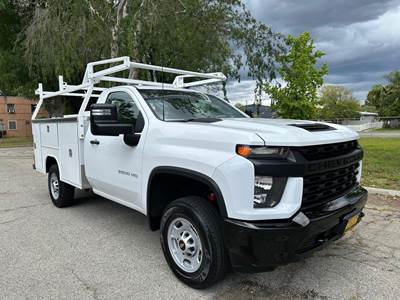 Chevrolet Silverado 2500HD Mechanic / Service Truck - 401HP