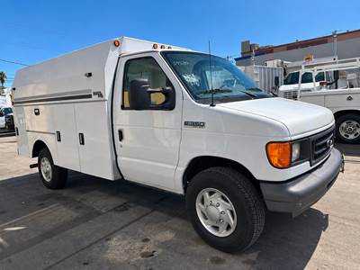 Ford E-350 Mechanic / Service Truck - 270HP