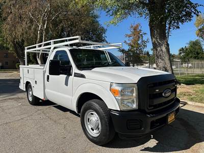 Ford F-250 Mechanic / Service Truck - 370HP, Automatic