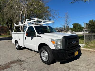 2011 Ford F-250 Mechanic / Service Truck with liftgate