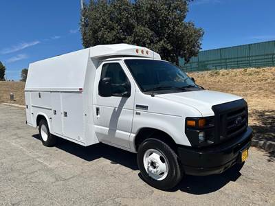 Ford E350 Mechanic / Service Truck - Automatic