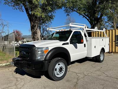 Ford F-550 Mechanic / Service Truck - 362HP, Automatic