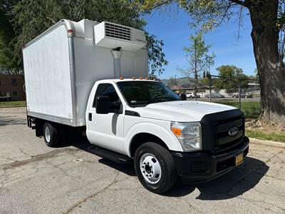 2011 Ford F-350 Refrigerated Truck - Thermo King Refrigerated Box Van, Large Liftgate