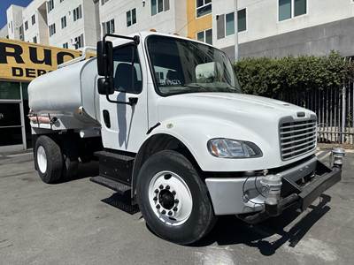 Freightliner M2 106 2000 Gallon Water Truck - Cummins 350HP, 5 Speed Automatic