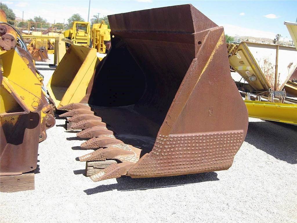 Caterpillar Bucket For Sale Barstow, CA 8532937