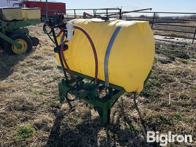 John Deere 150-Gal 3-Pt Sprayer