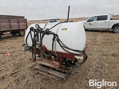 300-Gallon 3-Pt Sprayer