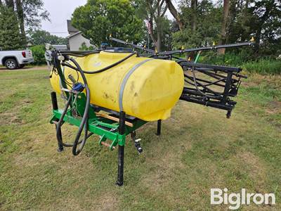 300-Gal 45' 3-Pt Sprayer