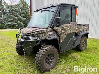 2025 can-am Defender UTV
