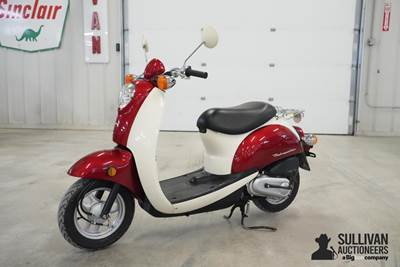 Run #42 - 2007 Honda CHF50 Metropolitan Scooter