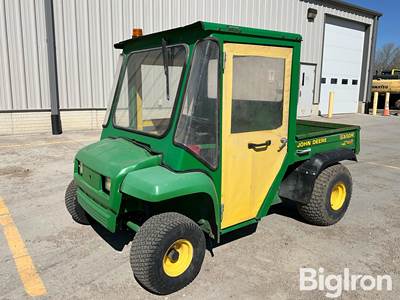 John Deere 4x2 Gator