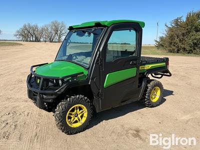2022 John Deere XUV835R 4X4 UTV