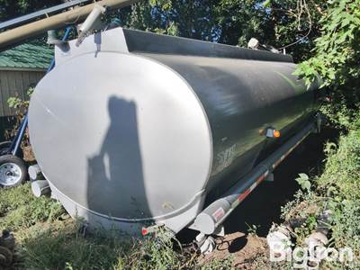 1999 Beall Trailers BABT-45-2 Tanker