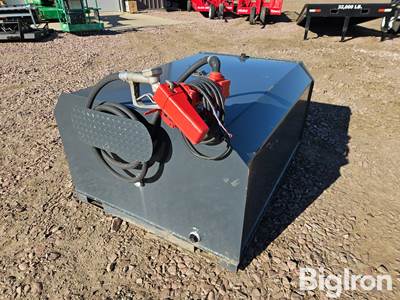 300-Gallon Fuel Transfer Tank w/12 V Pump
