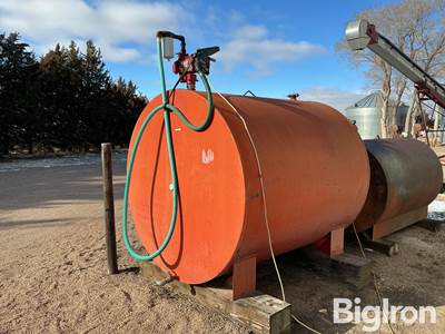 1000-Gallon Fuel Tank w/Pump