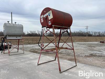 Free Standing 300 Gallon Gasoline Tank