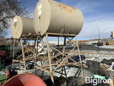 500-Gal Fuel Tank on Stand