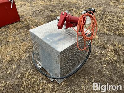 Diamond Plate Steel Fuel Tank & Pump