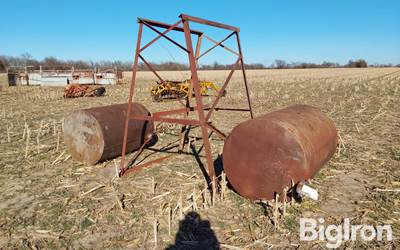 300-Gallon Fuel Tank & Stand