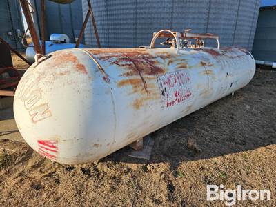 1000-Gallon Propane Tank