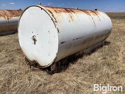 49” X 121” X 49” Round Metal Fuel Storage Tank