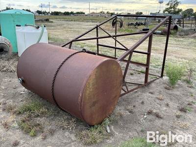 300-Gal Fuel Tank on Stand
