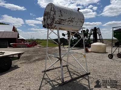 200 Gal Gravity Feed Fuel Tank