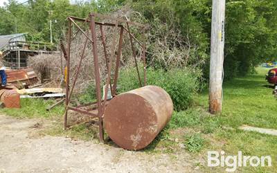 300-Gal Fuel Tank w/ Stand
