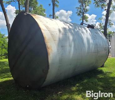 Vertical Fuel Storage Tank