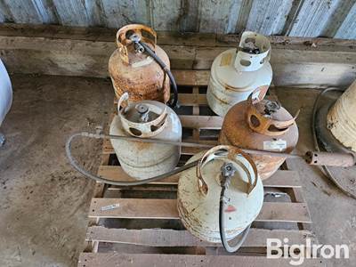 Propane Tanks w/Weed Burner