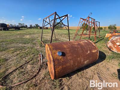 300-Gal Fuel Tank & Stand