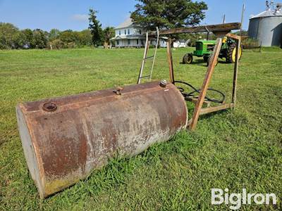 300-Gal Fuel Tank & Stand