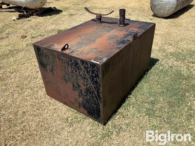 portable fuel tank