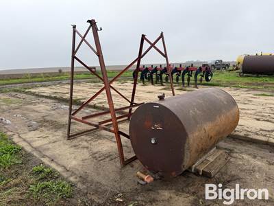 300-Gal Fuel Tank w/Stand