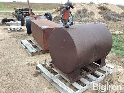 Square and Round Metal Fuel Tanks