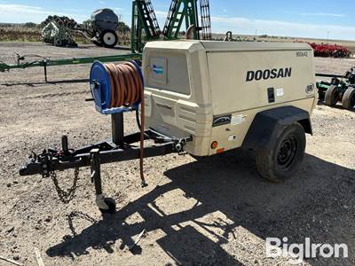 2012 Doosan P260/HP220W7H-T3 Portable Air Compressor