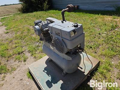 Ingersoll Rand Portable Gas Air compressor