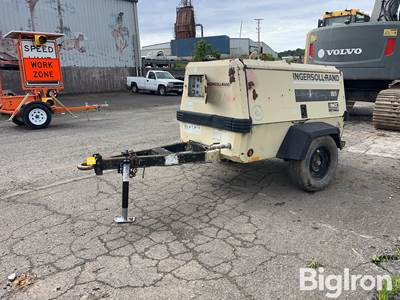 2000 Ingersoll Rand P185WIR Portable Air Compressor
