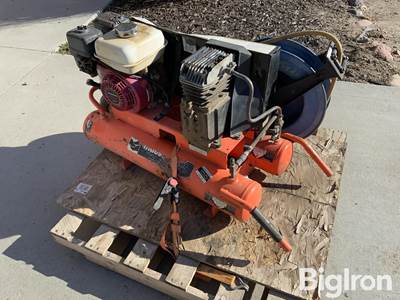 155psi Gas Powered Air Compressor w/Hose Reel