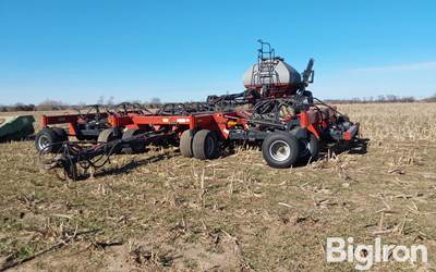 Case IH SDX30 30' Air Seeder W/ Case-IH 2280 Precision Air Cart