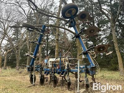 Blu-Jet 11-Knife 3-Pt Anhydrous Applicator