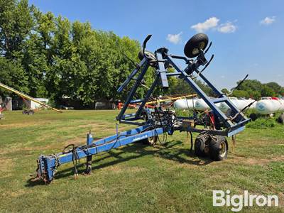 Blu-Jet Land Runner NH3 16-Knife Applicator