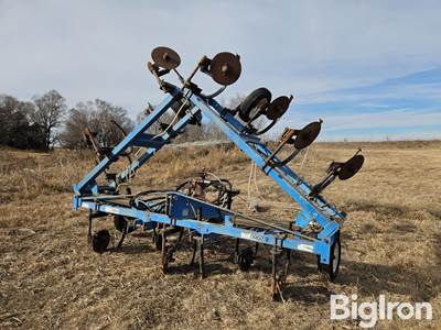 DMI 3200 Anhydrous Ammonia Applicator