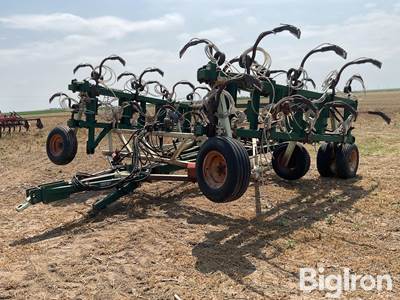 Flex-King Anhydrous Ammonia Applicator