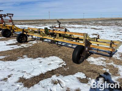 Hamby 4x4 Toolbar NH3 Chisel