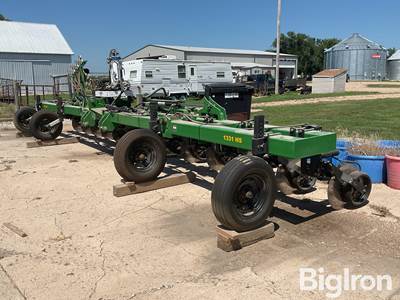 John Deere 1331 HS Applicator
