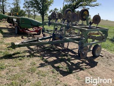 John Deere 1610 Anhydrous Applicator