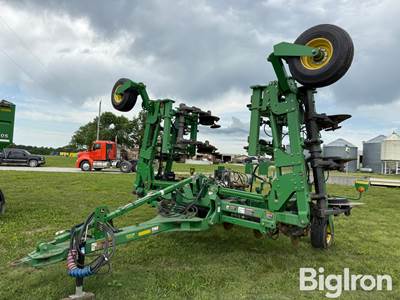 John Deere 2510H NH3 Applicator