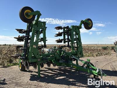 2013 John Deere 2510H High Speed Applicator