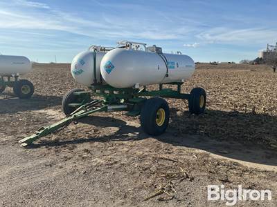 Anhydrous Ammonia Tanks On Running Gear